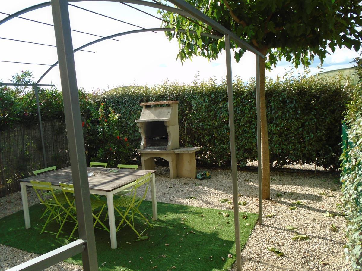 Gite Les Feuilles De Chene Villa Carpentras Buitenkant foto